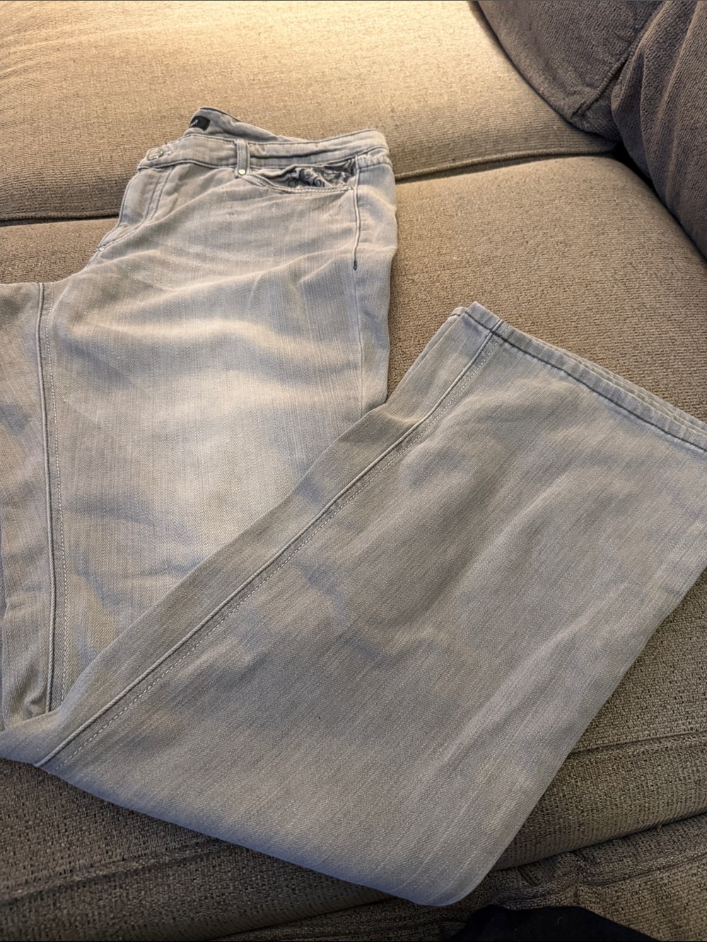 White House Black Market Men's Faded Light Blue Straight Jeans